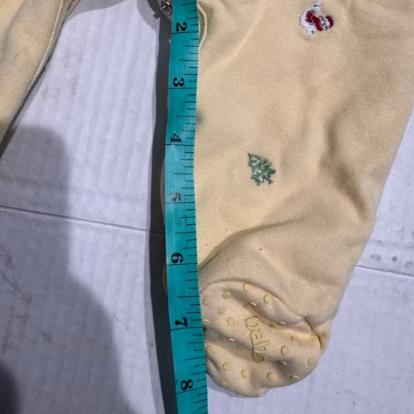 Baby GAP Newborn 0-3 Yellow FOOTED HOLIDAY LAYERED ONE PIECE Seals Trees - Picture 6 of 9